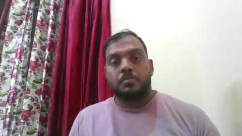 kingalpines1 online show from May 24, 2026, 5:29 pm
