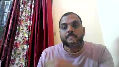 kingalpines1 online show from July 8, 2026, 5:50 pm