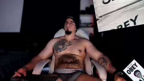 King Bear online show from February 16, 2025, 11:16 am