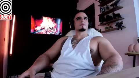 King Bear online show from October 2, 2025, 10:17 pm