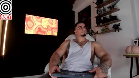 King Bear online show from November 3, 2025, 2:18 pm