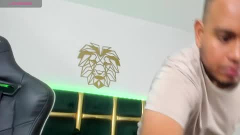 Snapshot of kingg_jay chatting on May 8, 2026, 12:10 pm kingg_jay online show from May 8, 2026, 12:10 pm