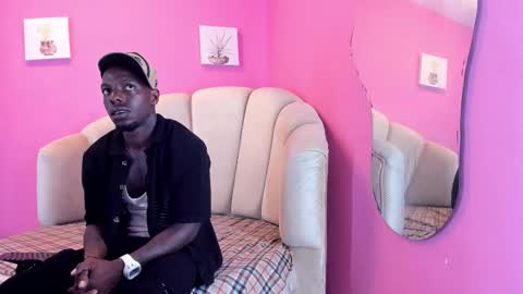 Snapshot of kingmaverickx chatting on October 28, 2025, 12:09 pm kingmaverickx online show from October 28, 2025, 12:09 pm