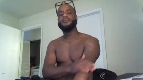 Snapshot of kingofkingz74 chatting on October 6, 2025, 1:30 pm kingofkingz74 online show from October 6, 2025, 1:30 pm