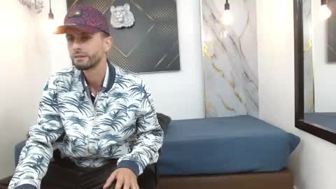 KING  online show from March 24, 2026, 3:00 am