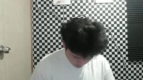 Yuki online show from March 3, 2026, 3:29 pm