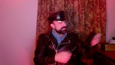 Kinkster online show from April 7, 2026, 2:01 am