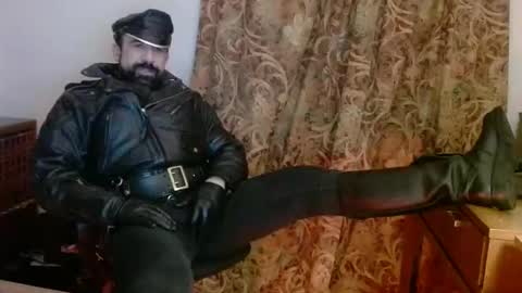 Kinkster online show from April 16, 2026, 2:01 am