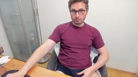 kinksubbydubby online show from October 7, 2025, 8:06 pm