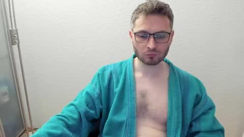 Snapshot of kinksubbydubby chatting on April 22, 2026, 12:13 am kinksubbydubby online show from April 22, 2026, 12:13 am