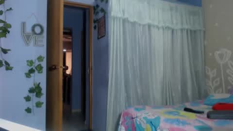 Snapshot of kinky_eli_ chatting on February 25, 2026, 1:32 pm kinky_eli_ online show from February 25, 2026, 1:32 pm