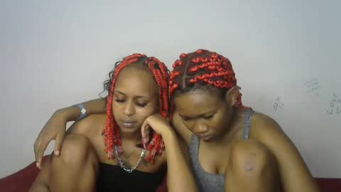 Cupshee and cushey online show from September 24, 2025, 2:04 am