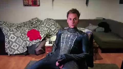 Snapshot of kinky_spidey chatting on October 12, 2025, 2:21 am kinky_spidey online show from October 12, 2025, 2:21 am