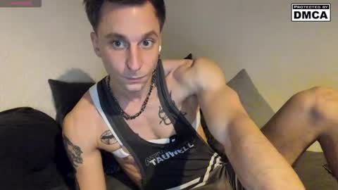 Snapshot of kinky_spidey chatting on January 18, 2026, 10:13 pm kinky_spidey online show from January 18, 2026, 10:13 pm