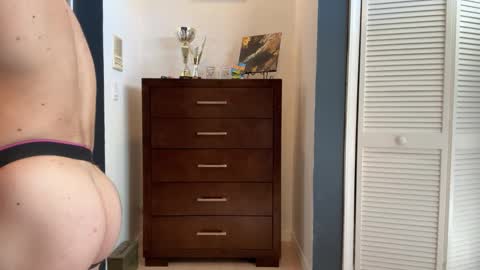 kinkybuffboy online show from February 11, 2025, 7:27 pm