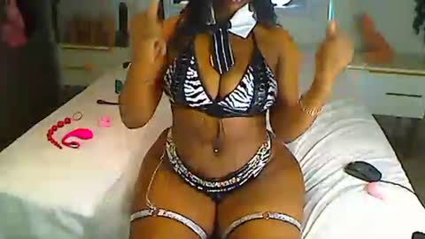 KinyBunz online show from May 29, 2026, 11:58 pm