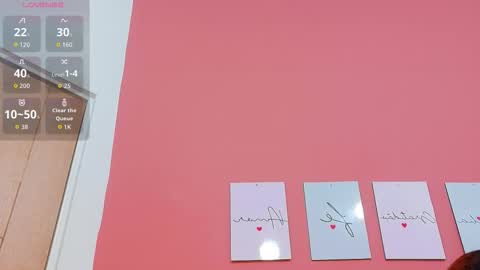 kinkycutegirll online show from October 6, 2025, 12:57 pm