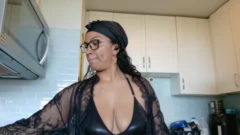 kinkykatt557616 online show from May 31, 2026, 6:20 pm