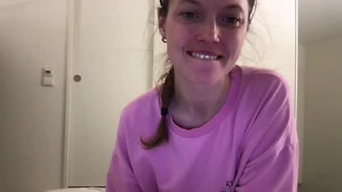 Snapshot of kinkyorange_ chatting on January 17, 2025, 6:02 pm Mary the Soulmate online show from January 17, 2025, 6:02 pm