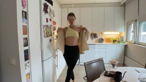 Snapshot of kinkyorange_ chatting on September 16, 2025, 8:26 am Mary the Soulmate online show from September 16, 2025, 8:26 am