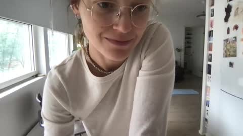 Snapshot of kinkyorange_ chatting on September 18, 2025, 9:11 am Mary the Soulmate online show from September 18, 2025, 9:11 am