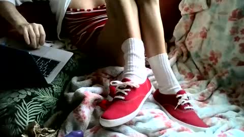 Snapshot of kinkysneakergirl chatting on February 6, 2025, 5:09 pm KinkySneakerGirl online show from February 6, 2025, 5:09 pm