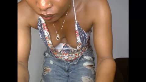 kinkyxxnasty online show from November 7, 2025, 12:49 pm