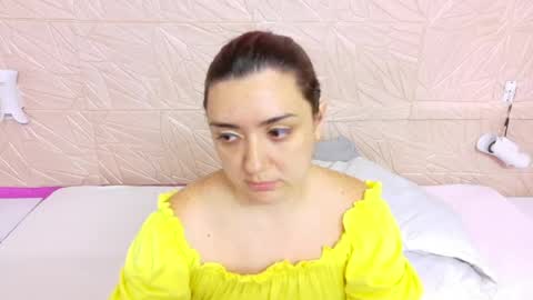 kinkyy_redhead online show from May 13, 2026, 11:51 am