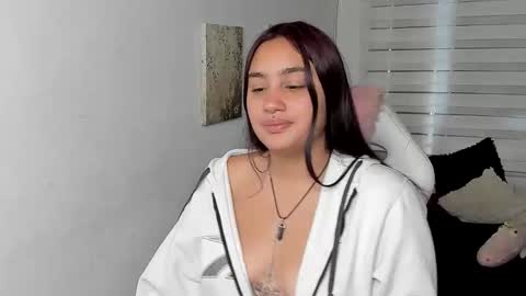 kir_ely online show from June 3, 2026, 7:08 pm