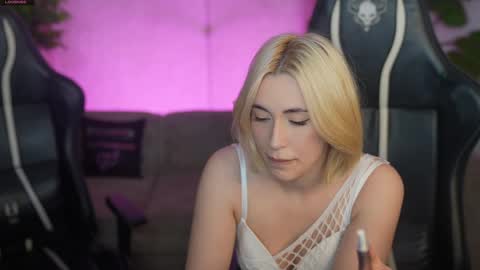 Snapshot of kira0541 chatting on April 17, 2026, 2:31 pm Sweet girls online show from April 17, 2026, 2:31 pm