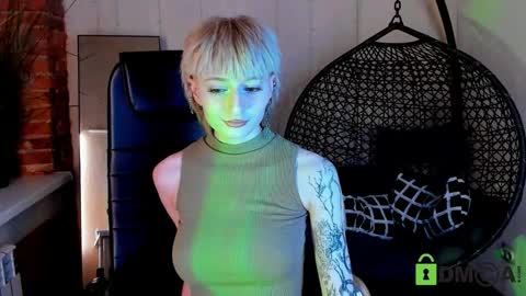 Kira online show from March 7, 2026, 7:55 pm