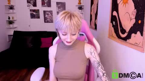 Kira online show from March 11, 2026, 8:26 pm