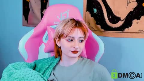Snapshot of kira__cutie chatting on May 12, 2026, 9:34 pm Kira online show from May 12, 2026, 9:34 pm