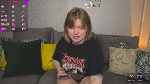 Snapshot of kira_citro chatting on December 10, 2024, 6:38 pm Kira NEXT STREAM December 4 5pm CET 11am EST online show from December 10, 2024, 6:38 pm