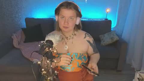 Snapshot of kira_citro chatting on January 17, 2025, 8:33 pm Kira NEXT STREAM December 4 5pm CET 11am EST online show from January 17, 2025, 8:33 pm