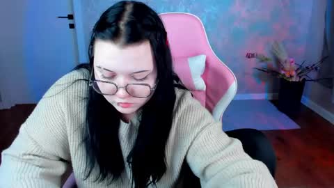 kira online show from April 13, 2026, 9:26 am