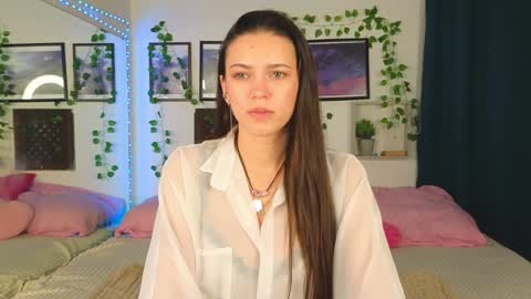 Kira online show from January 8, 2025, 7:03 pm