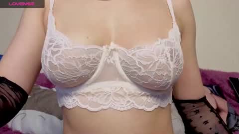 Snapshot of kira_low chatting on July 23, 2026, 10:19 pm Kira online show from July 23, 2026, 10:19 pm