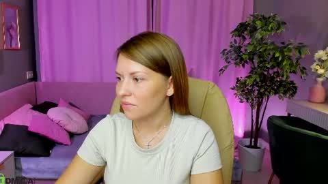 Snapshot of kira_miragee chatting on July 13, 2026, 1:08 am Kira online show from July 13, 2026, 1:08 am