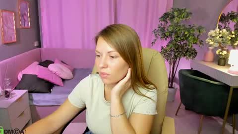 Snapshot of kira_miragee chatting on July 14, 2026, 1:08 am Kira online show from July 14, 2026, 1:08 am