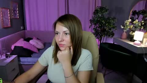 Snapshot of kira_miragee chatting on July 17, 2026, 1:12 am Kira online show from July 17, 2026, 1:12 am