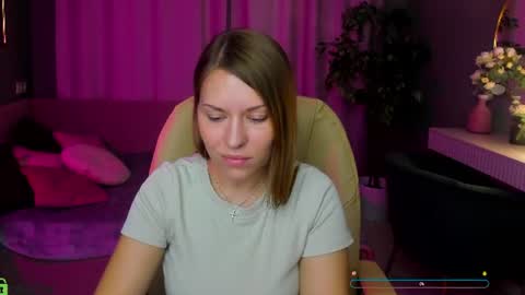Snapshot of kira_miragee chatting on July 28, 2026, 1:12 am Kira online show from July 28, 2026, 1:12 am