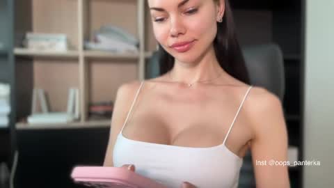 Kira and friends online show from May 26, 2026, 10:00 am