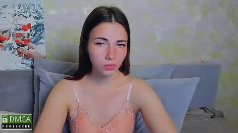 Kira  online show from June 17, 2026, 6:53 pm