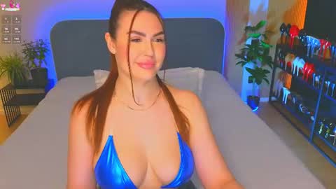 Snapshot of kira_sexxx chatting on June 28, 2026, 8:37 pm Kira online show from June 28, 2026, 8:37 pm