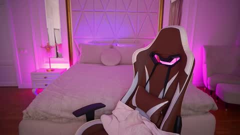 Snapshot of kiracandys chatting on February 8, 2026, 10:24 pm Kira online show from February 8, 2026, 10:24 pm