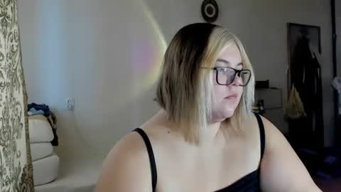 Just Kira online show from February 6, 2025, 11:10 am