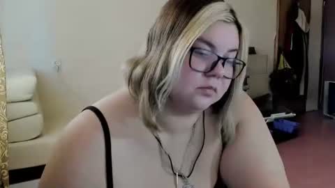 Just Kira online show from March 6, 2025, 12:41 pm