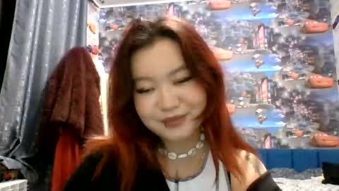Kira online show from December 2, 2025, 6:47 pm
