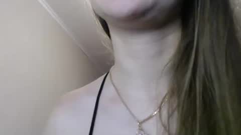 Snapshot of kiragoldens chatting on January 21, 2025, 10:30 am KiraGoldens online show from January 21, 2025, 10:30 am